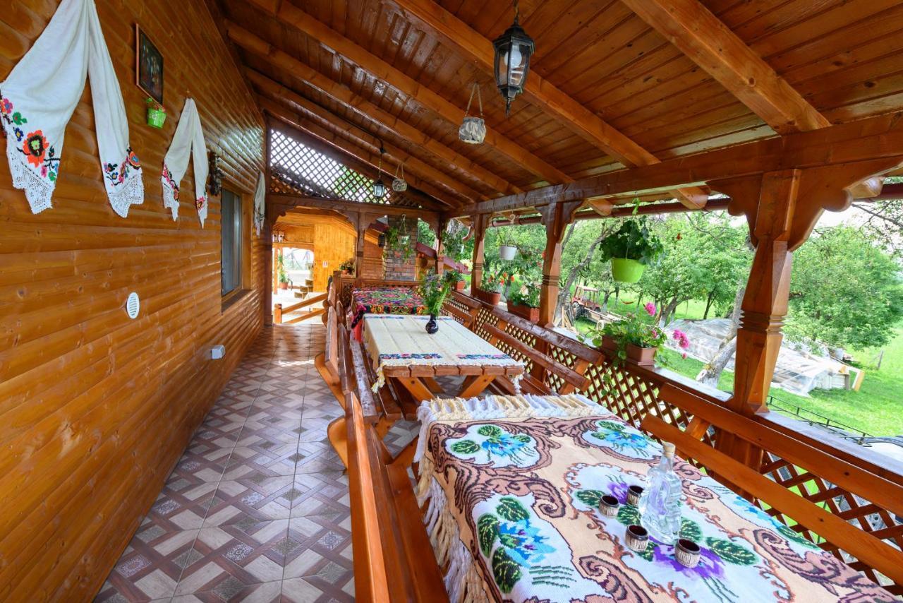 Hotel Sub Creasta Cocosului Breb Esterno foto