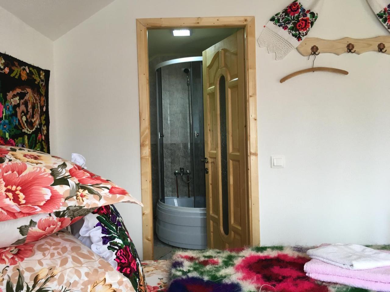 Hotel Sub Creasta Cocosului Breb Esterno foto