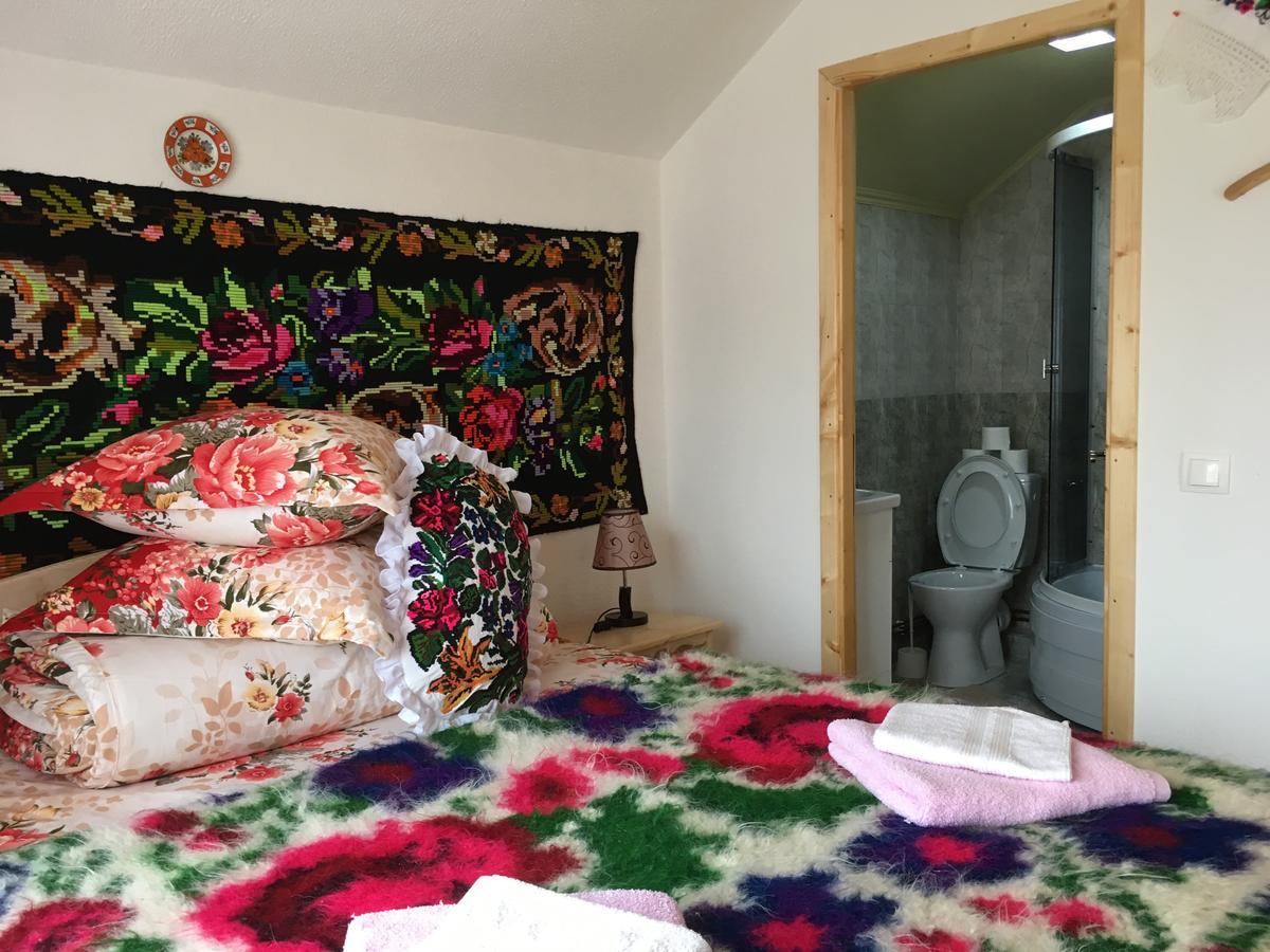 Hotel Sub Creasta Cocosului Breb Esterno foto