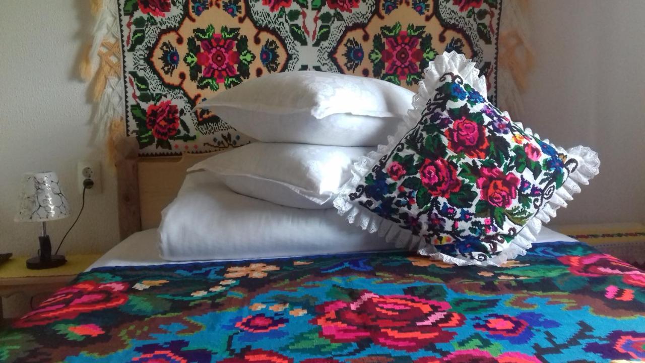 Hotel Sub Creasta Cocosului Breb Esterno foto